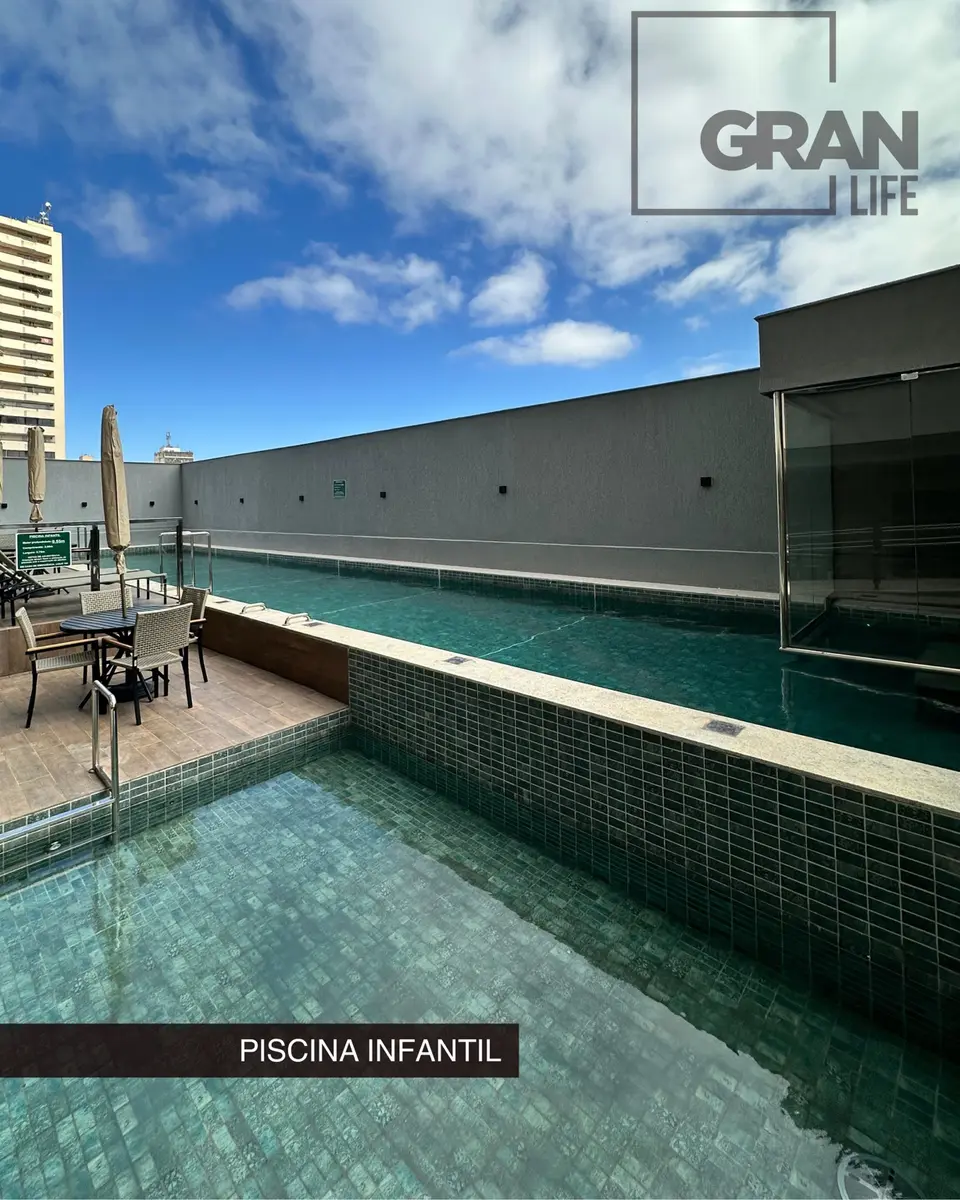 Piscina infantil na área de lazer do Gran Life Anápolis.